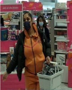 CCTV footage captured Shellonda Keychell Daniel stealing from Ultas Renton location on Dec. 14, 2022. (Court documents.)