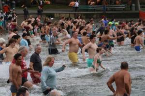 A scene from the 2025 Polar Bear Plunge at Gene Coulon Beach Park. Photo by Bailey Jo Josie/Sound Publishing