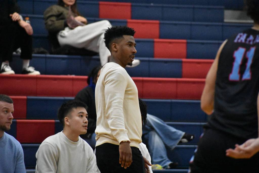 Volunteer assistant coach Robert Graham led the Lindbergh Eagles for the absent Abraham Garcia. Ben Ray / The Reporter