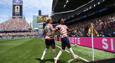 Antonee Robinson (5) and Folarin Balogun (20) are instrumental for the USMNT, but both are on yellow cards heading into the World Cup group finale. (Troy Wayrynen / Imagn Images)